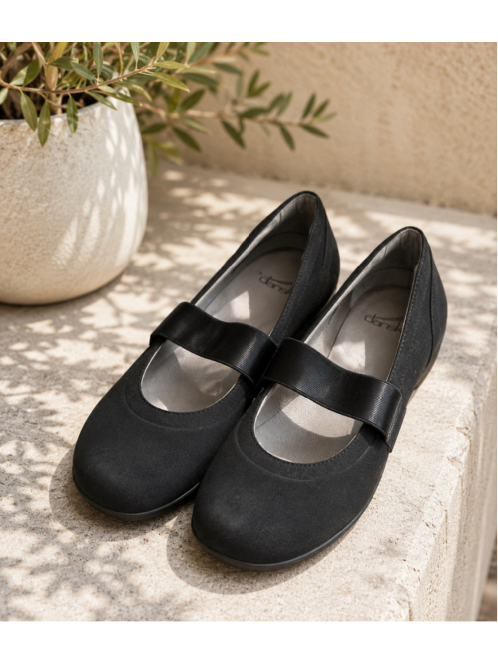 Women's Dansko Black Mary Jane Flats Size 5.5 Summer